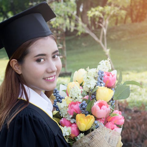 Graduate Flower Bouquets with FloraQueen