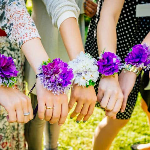 A Guide to Picking the Perfect Prom Flowers