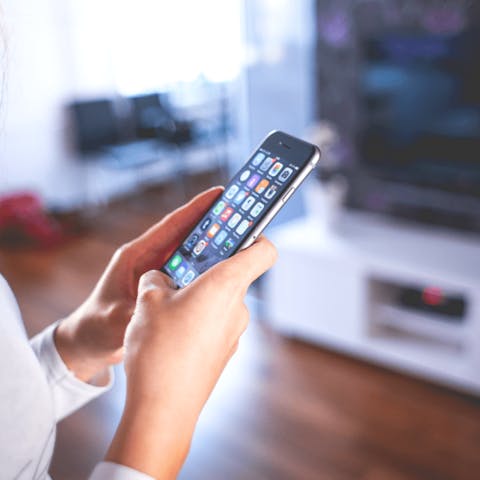How To Easily Order Flowers From Your Mobile Phone
